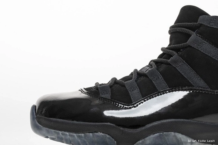 Jordan 378037-005 Air Retro Gown and 11 Cap 1118